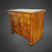 Biedermeier Kommode mit freistehenden Säulen