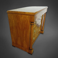 Biedermeier Kommode mit freistehenden Säulen