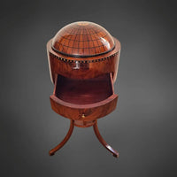 Seltener Biedermeier-Globustisch / Nähtisch