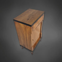 Kleiner Biedermeier-Beistellschrank Kirschbaum