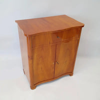 Biedermeier-Halbschrank Deutschland um 1860 - Möbel
