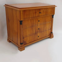 Biedermeier Kommode aus Kirschbaum um 1825 - Möbel