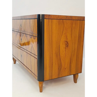 Biedermeier Kommode mit gespiegeltem Furnierbild - Möbel