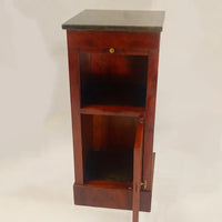 Empire Nachttisch in Mahagoni furniert 1830 - Möbel