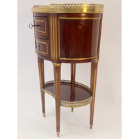 Ovaler Salontisch im Stil von Louis XVI - Möbel