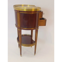 Ovaler Salontisch im Stil von Louis XVI - Möbel