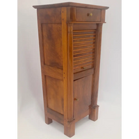 Pfeilerschrank aus Nussbaum mit Halbsäulen um 1820 - Möbel