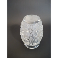 Glasvase Bagatelle von René Lalique um 1935 - Möbel