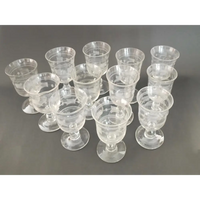 Set aus 11 Weingläsern in Tulpenform um 1860 - Sammlerstücke