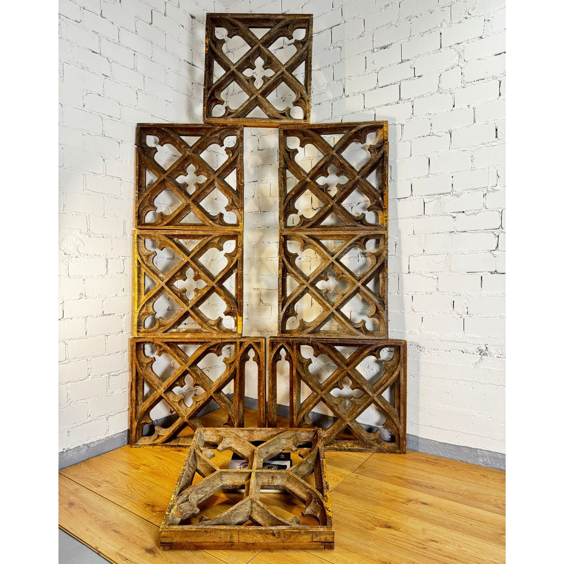 Neo-Gothic wooden appliqués from the 19th century.