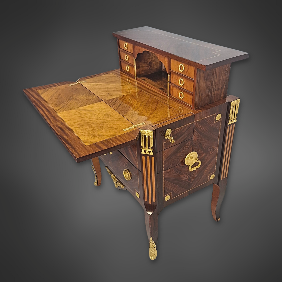 Bureau à transformation à la Bourgogne – Verwandlungsmöbel im Transition-Stil, 2. Hälfte 19. Jh.