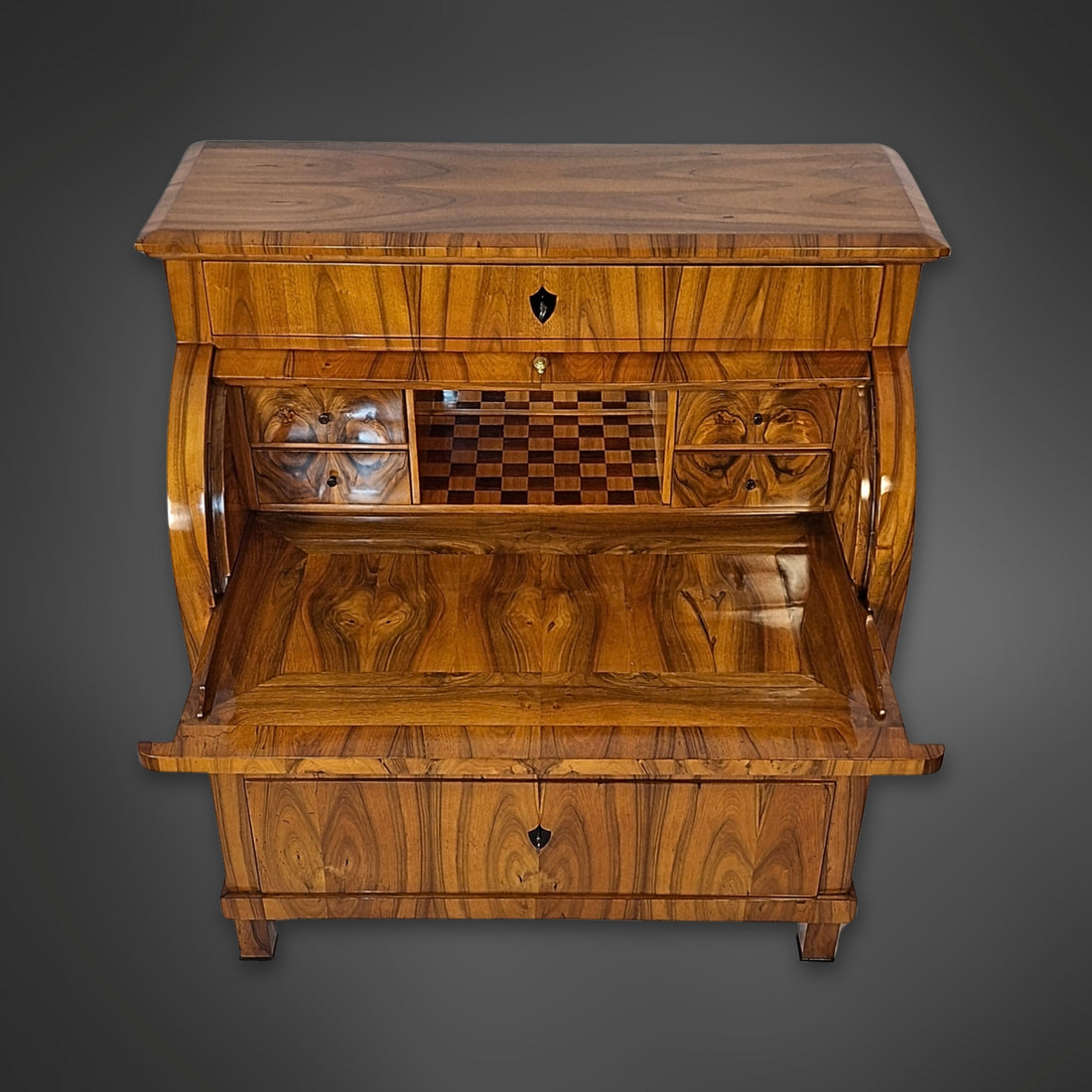 Biedermeier-Zylindersekretär aus Nussbaum, Süddeutschland um 1825–1830