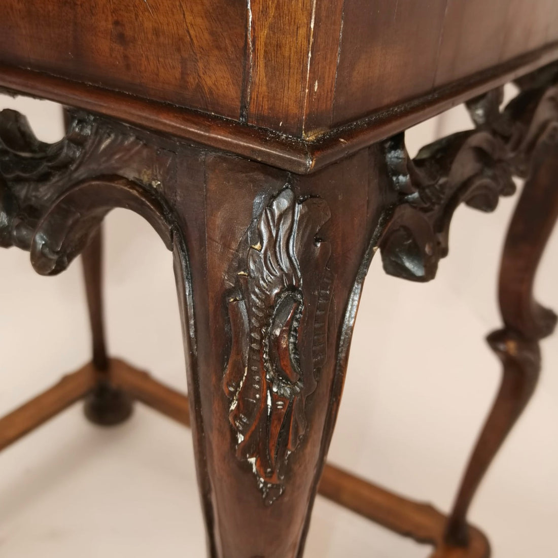 German baroque table from the 18th century with wonderful inlay work