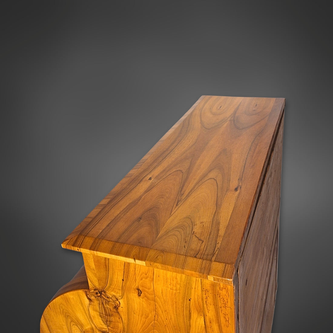 Biedermeier-Zylindersekretär aus Nussbaum, Süddeutschland um 1825–1830