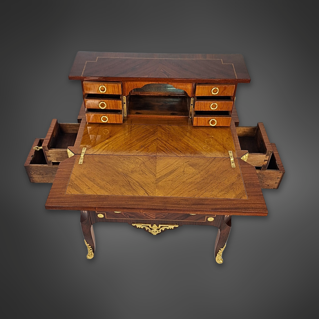 Bureau à transformation à la Bourgogne – Verwandlungsmöbel im Transition-Stil, 2. Hälfte 19. Jh.