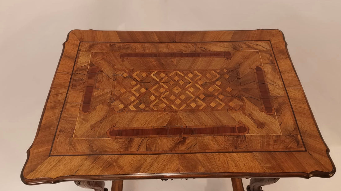 German baroque table from the 18th century with wonderful inlay work