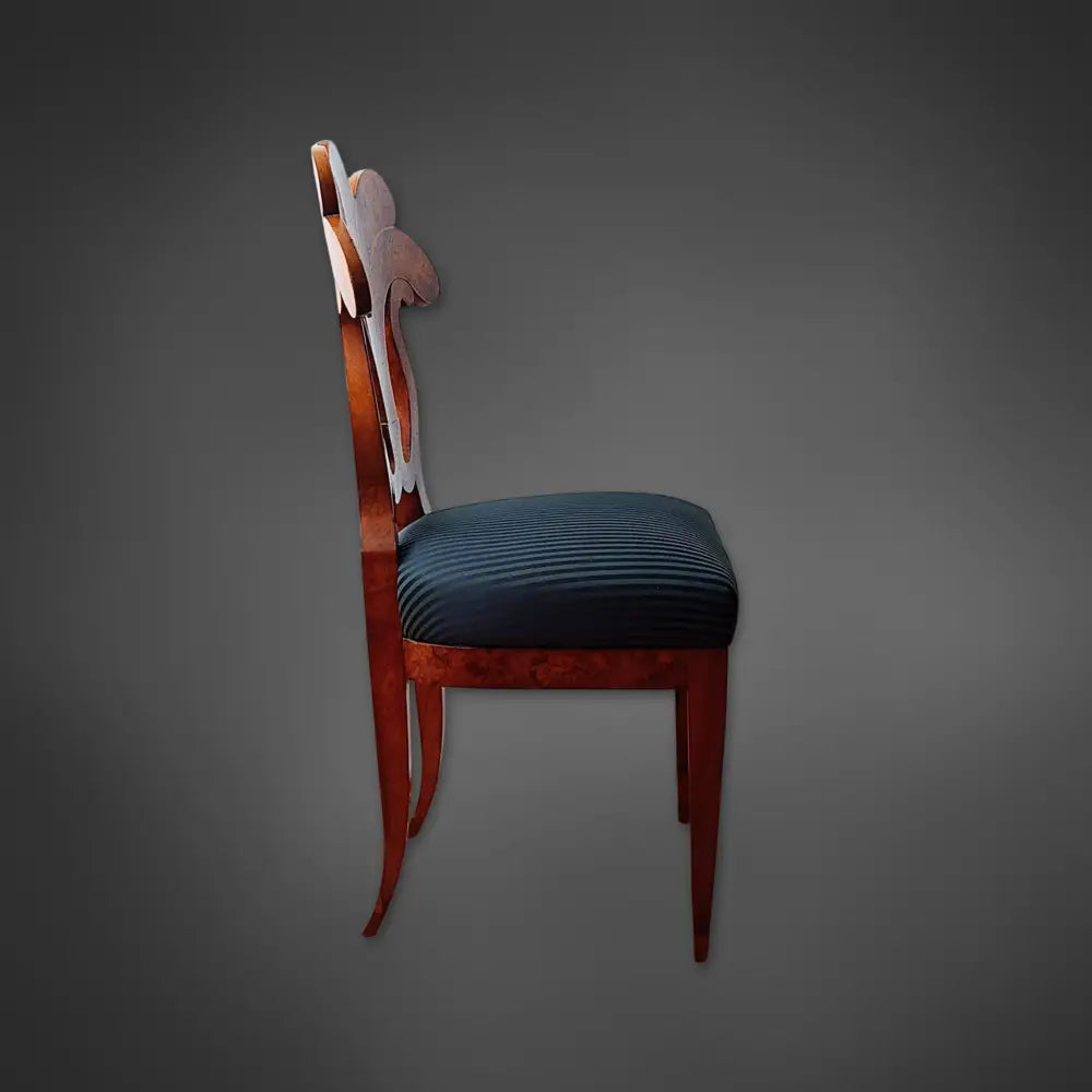 Eleganter Satz von 6 Wiener Fächerstühlen