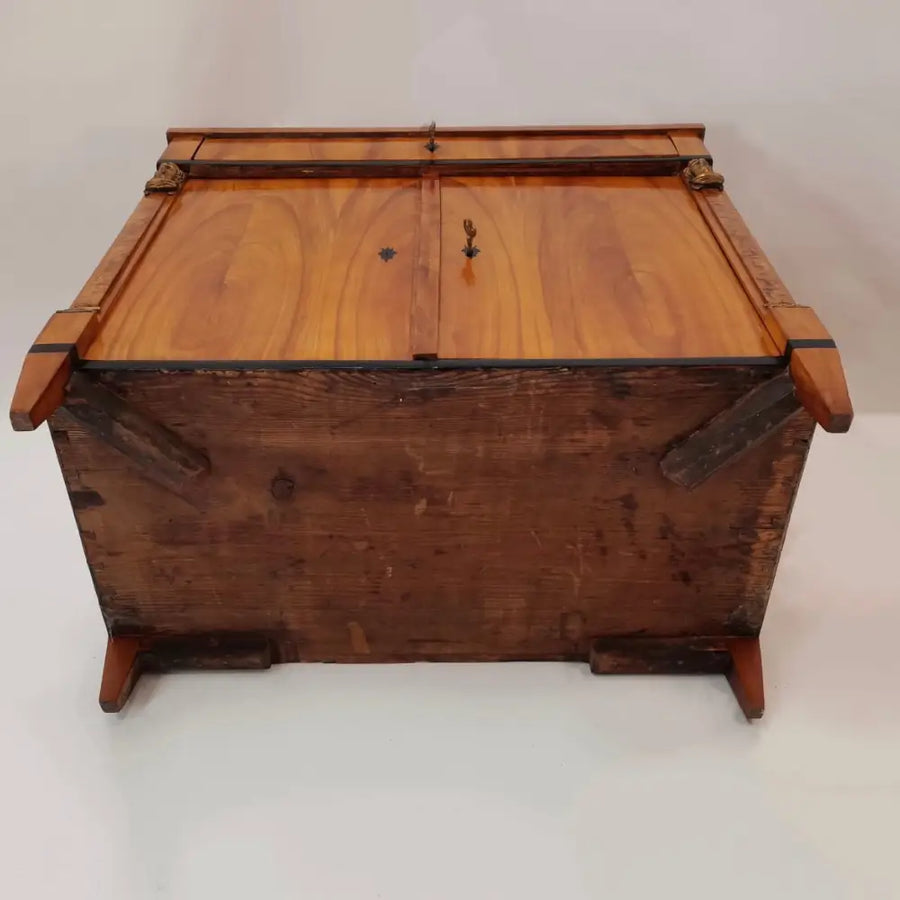 Biedermeier Halbschrank mit Karyatiden um 1820 - Halbschrank