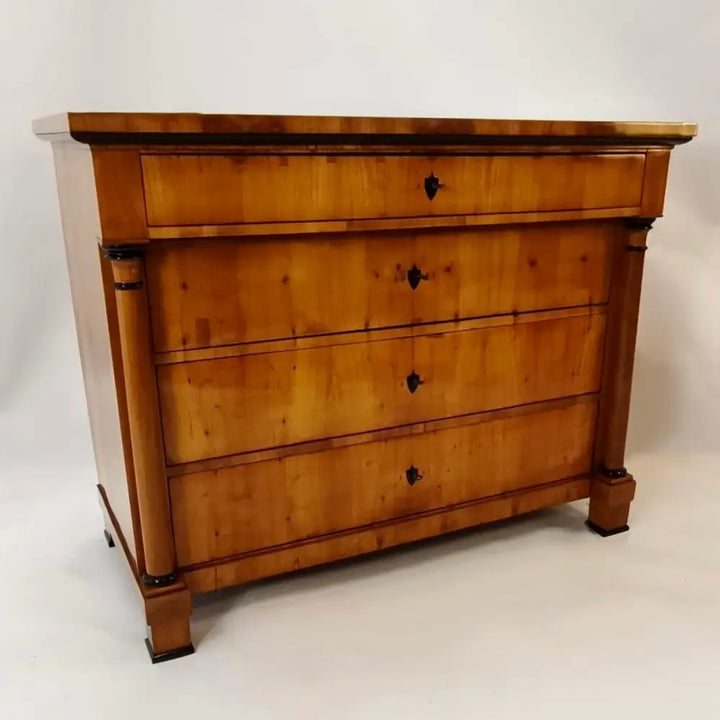 Biedermeier Kirschbaum Kommode mit freistehende Säulen