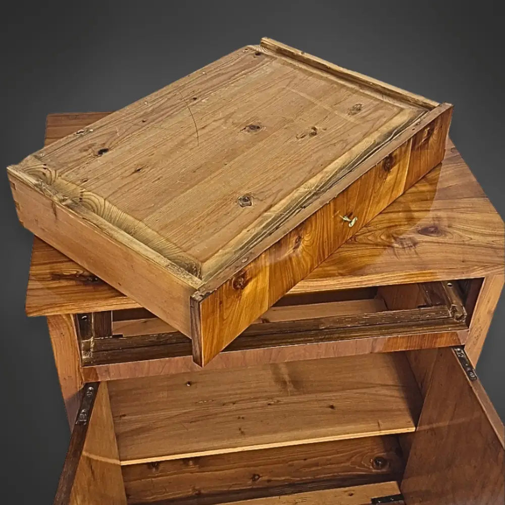 Biedermeier-Halbschrank Kirschbaum furniert Süddeutschland