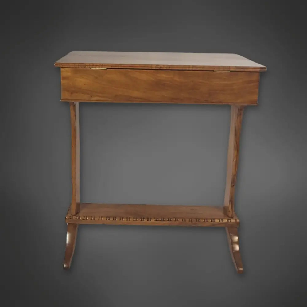Biedermeier-Nähtisch Kirschbaum massiv um 1825 - Salontisch