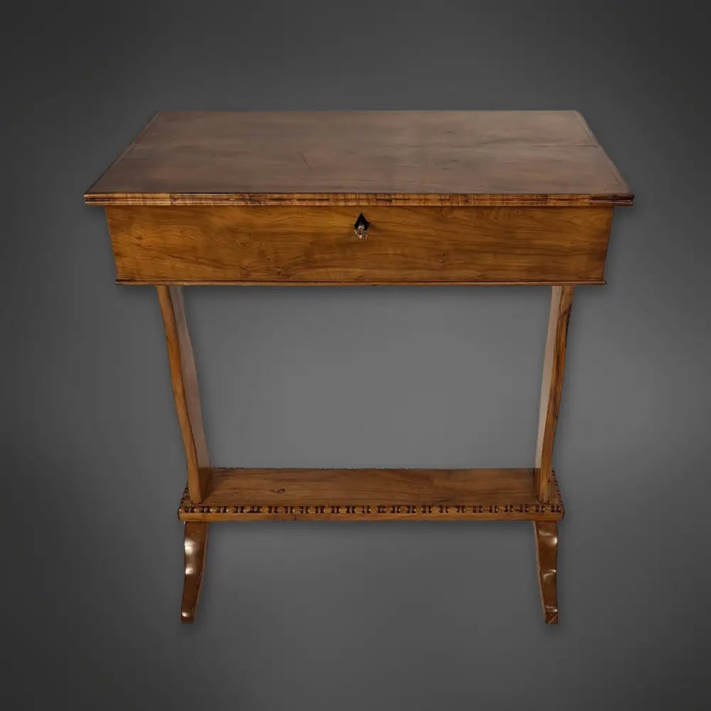 Biedermeier-Nähtisch Kirschbaum massiv um 1825 - Salontisch