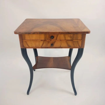 Biedermeier Beistelltisch um 1820 Nussbaum - Salontisch