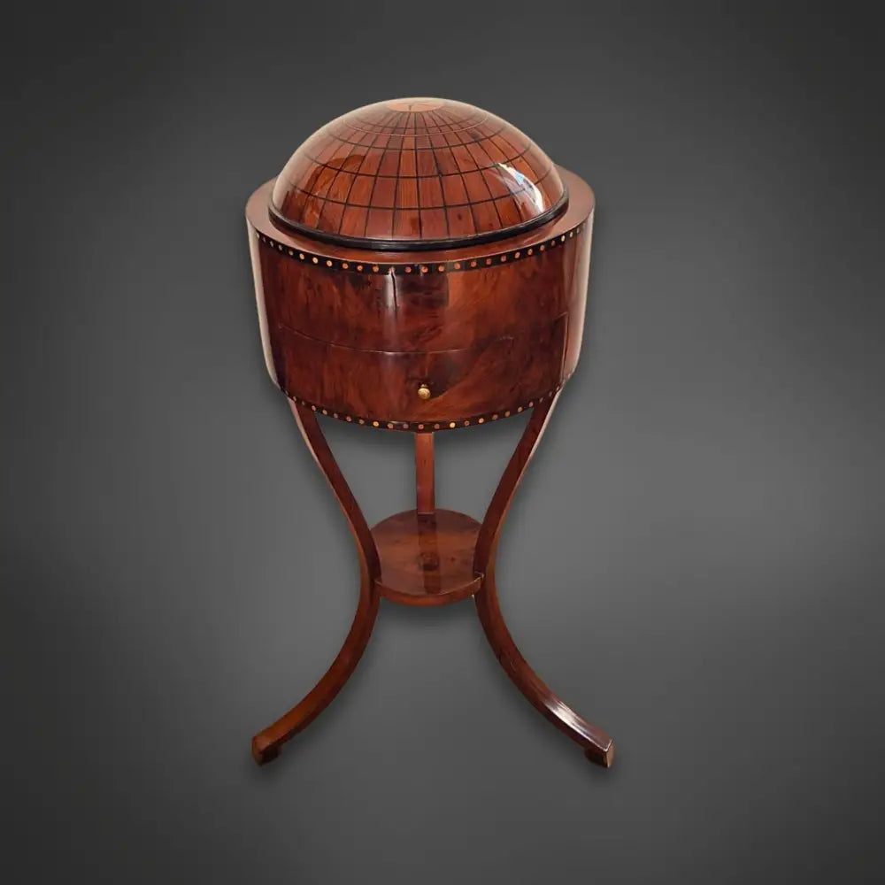 Seltener Biedermeier-Globustisch / Nähtisch