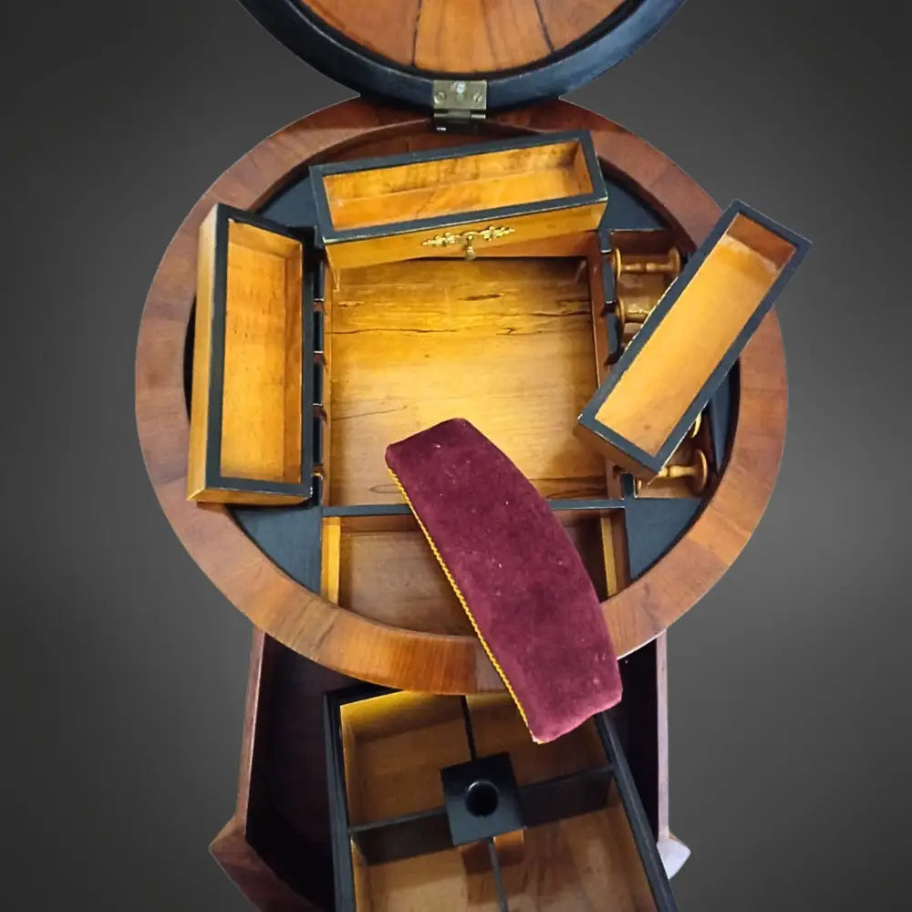 Seltener Biedermeier-Globustisch / Nähtisch