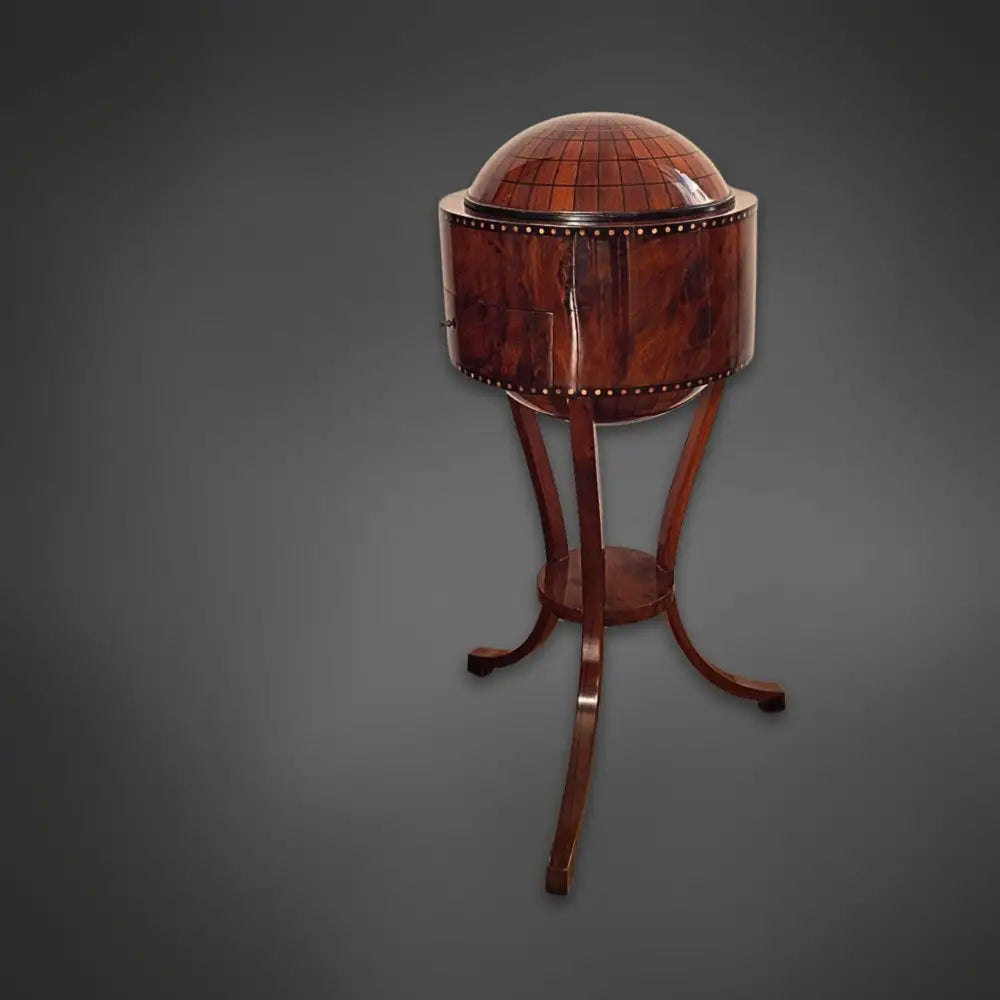 Seltener Biedermeier-Globustisch / Nähtisch
