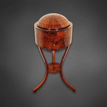 Seltener Biedermeier-Globustisch / Nähtisch