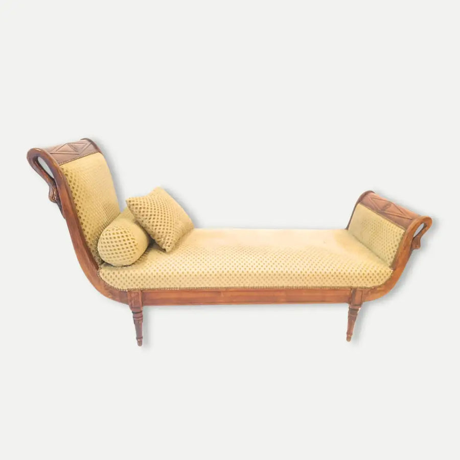 Chaiselongue Kirschbaum mit Schwanköpfen um 1880 - Möbel