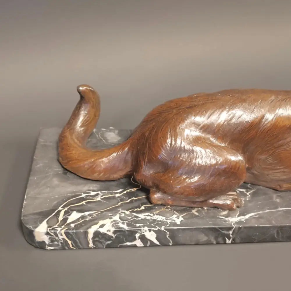 Skulptur Schäferhund auf Marmorsockel um 1930 - Statuen