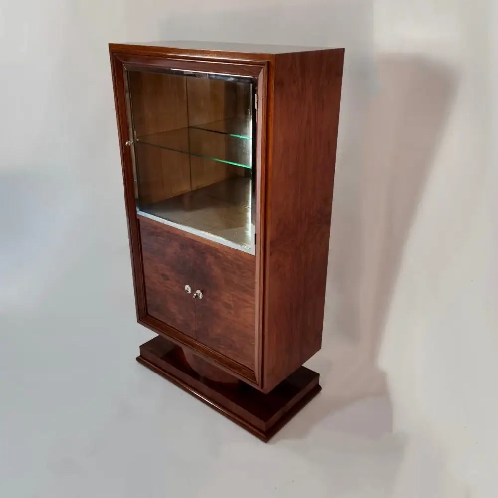 Vitrine Art Déco Nussbaum furniert um 1920 - Möbel