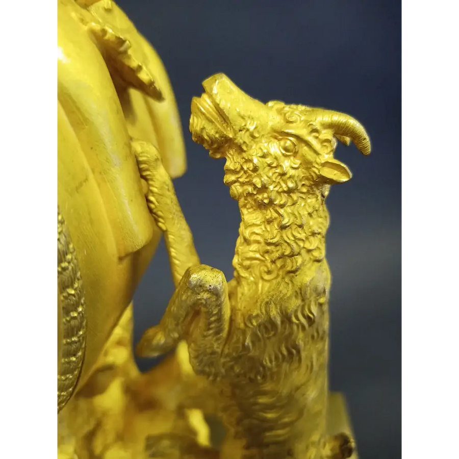 Empire Pendule Junger Bacchus vergoldete Bronze - Uhr