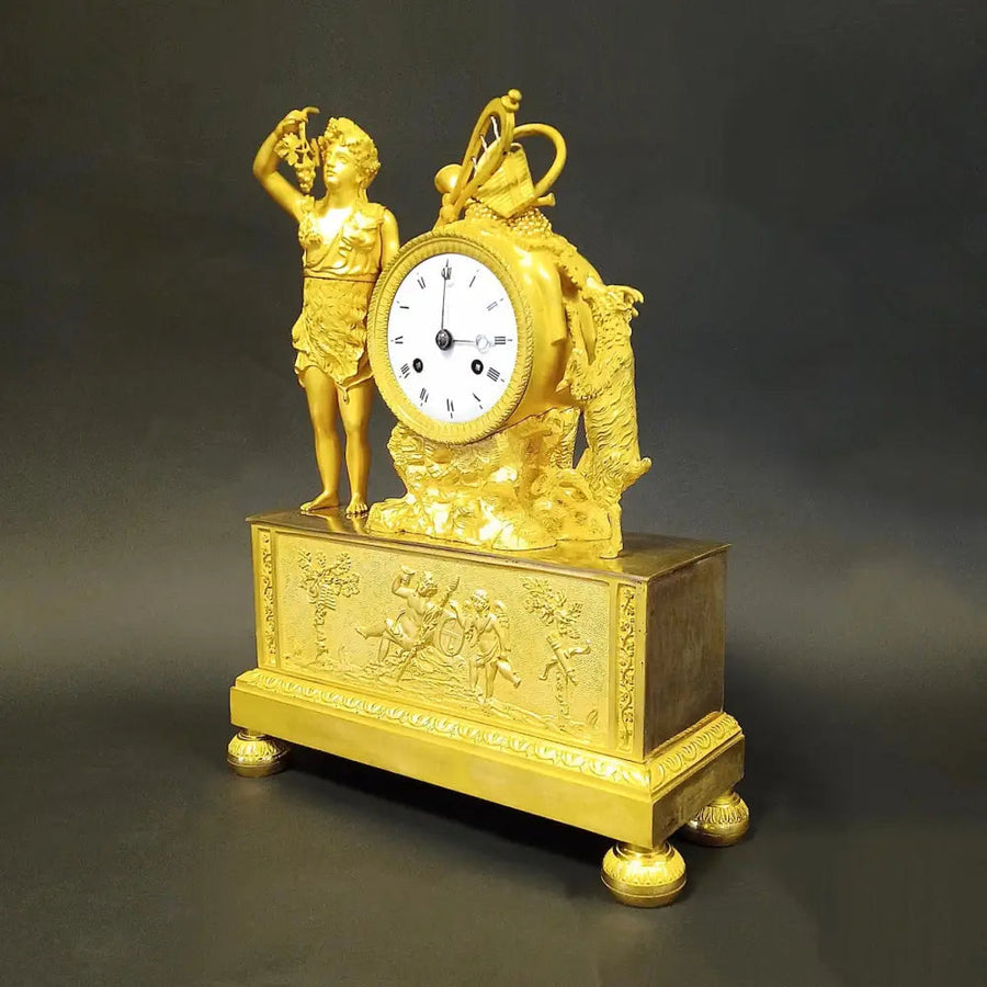 Empire Pendule Junger Bacchus vergoldete Bronze - Uhr