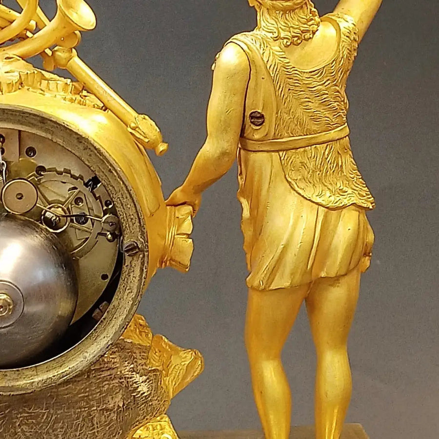 Empire Pendule Junger Bacchus vergoldete Bronze - Uhr