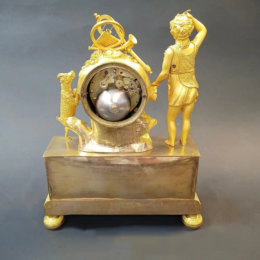 Empire Pendule Junger Bacchus vergoldete Bronze - Uhr