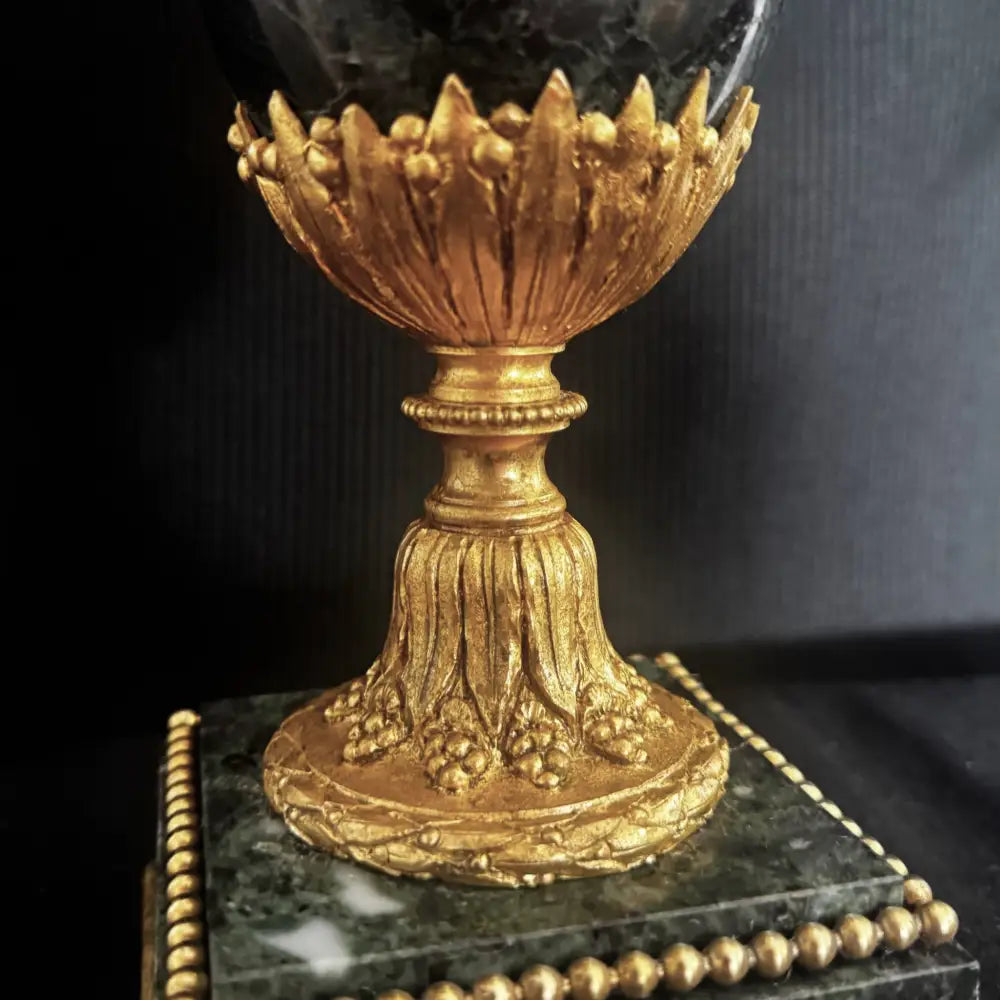 Paar Cassoletten im Louis-XVI-Stil grüner Marmor