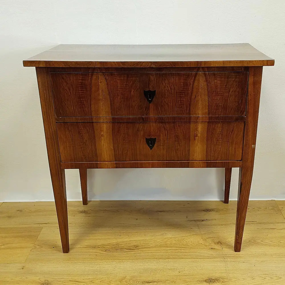 Biedermeier Kommode Nussbaum furniert um 1820 - kommode