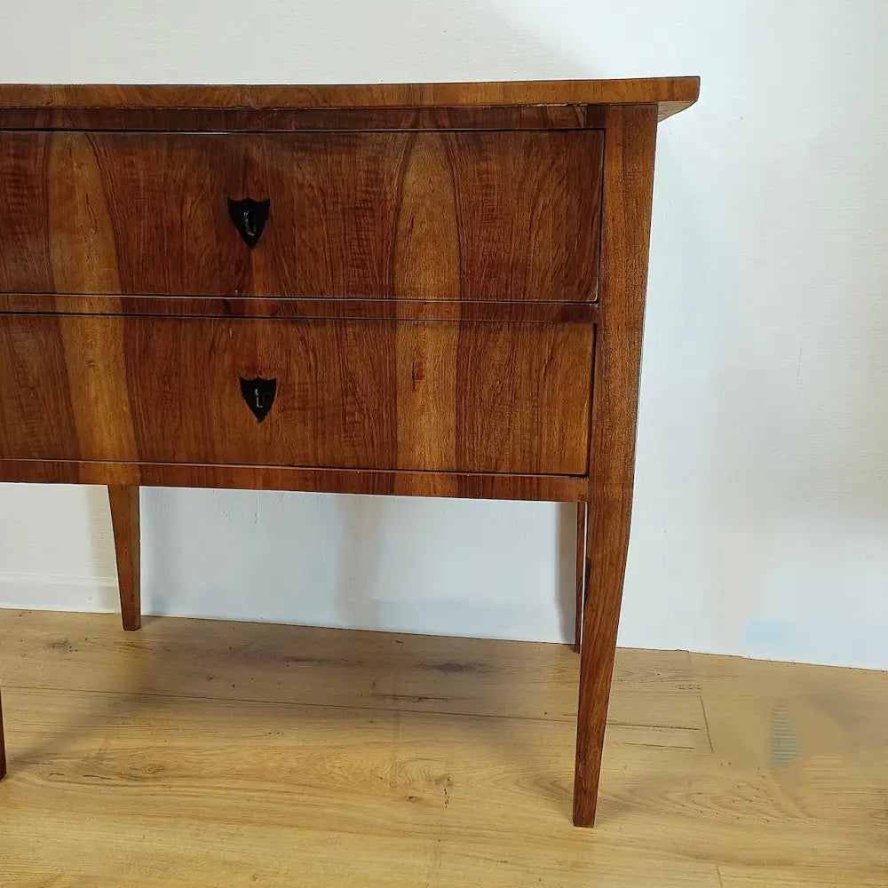 Biedermeier Kommode Nussbaum furniert um 1820 - kommode