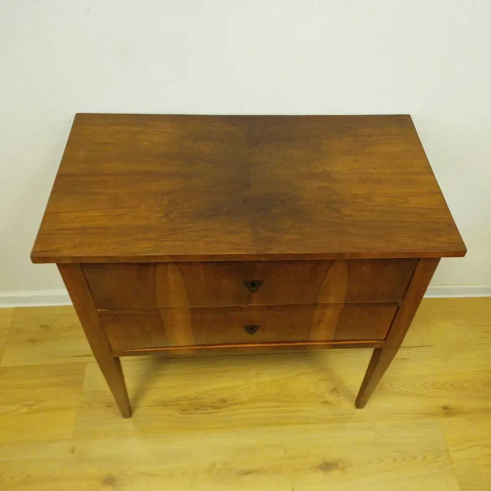 Biedermeier Kommode Nussbaum furniert um 1820 - kommode