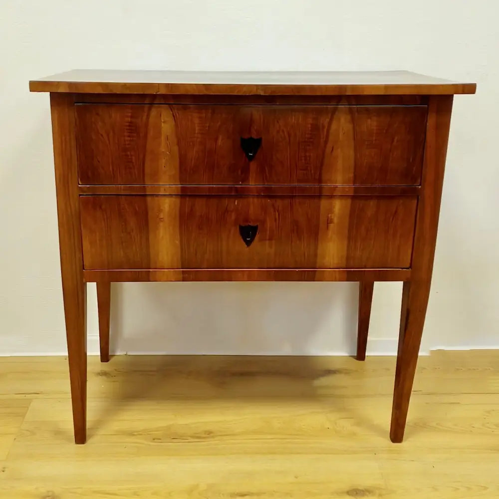 Biedermeier Kommode Nussbaum furniert um 1820 - kommode