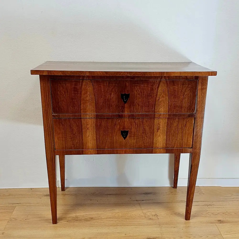 Biedermeier Kommode Nussbaum furniert um 1820 - kommode