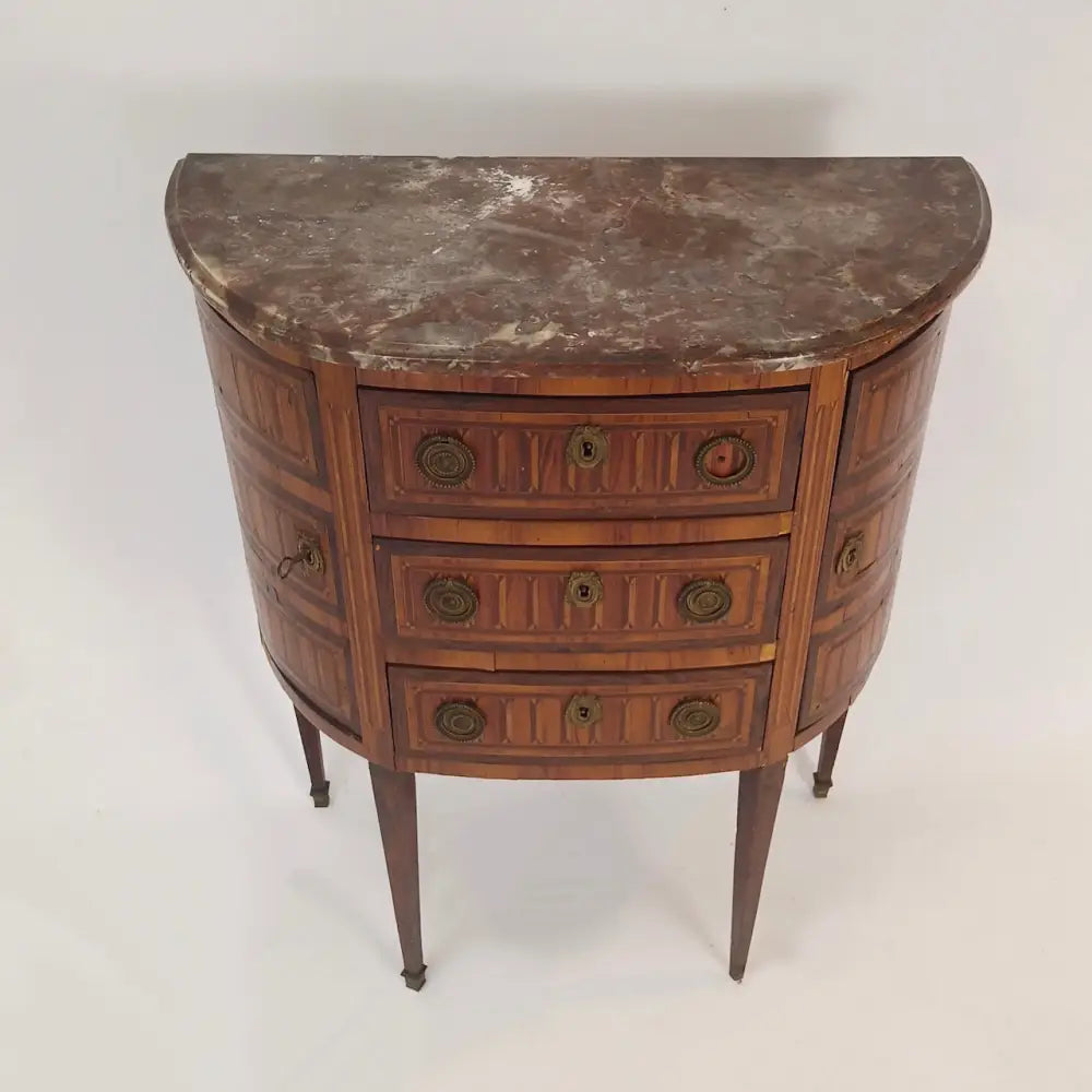 Kleine halbrunde Kommode im Louis XVI Stil - Möbel