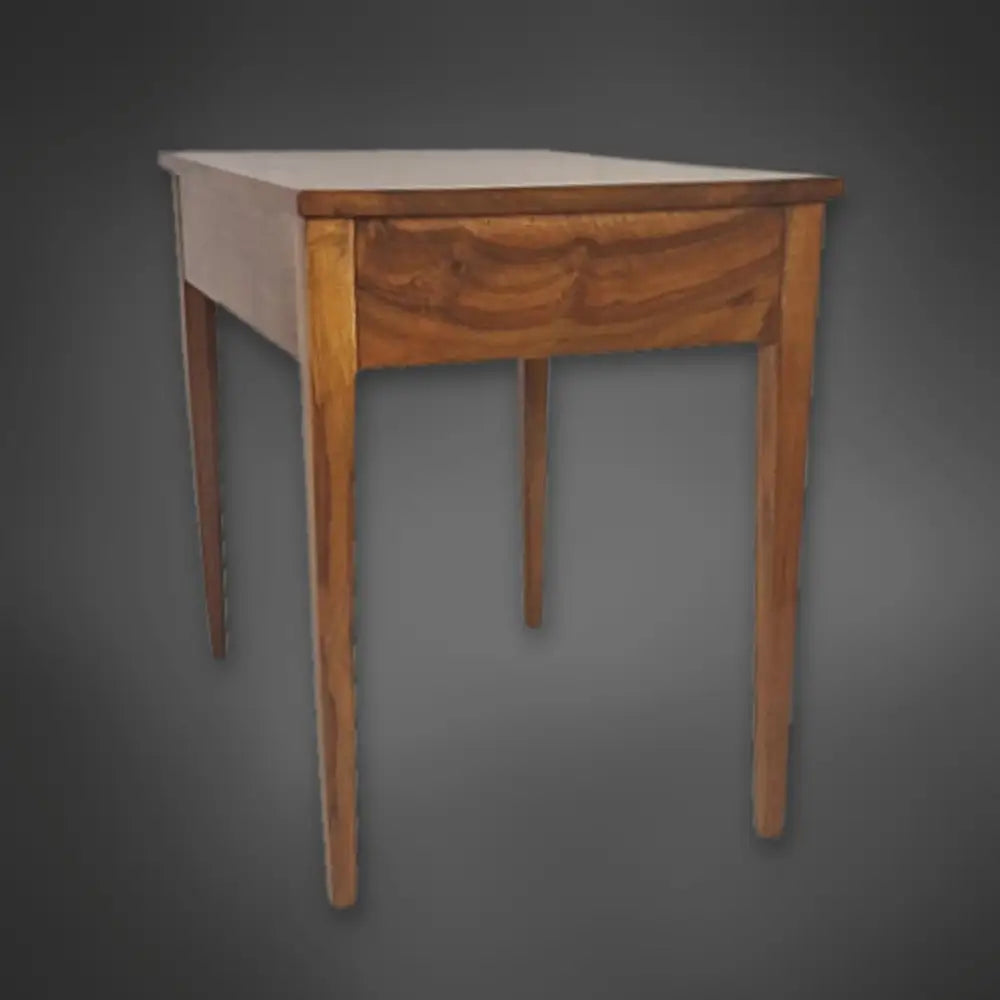 Rechteckiger Biedermeier-Tisch Nussbaum massiv um 1820/25