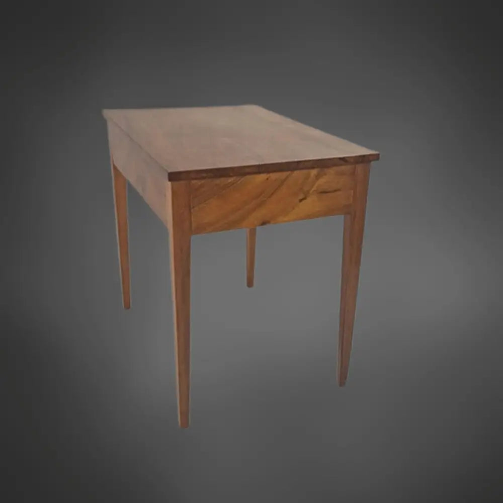 Rechteckiger Biedermeier-Tisch Nussbaum massiv um 1820/25
