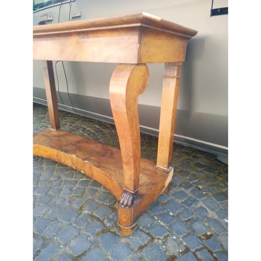 Konsole mit Löwentatzen in Nussbaum um 1810 - Möbel