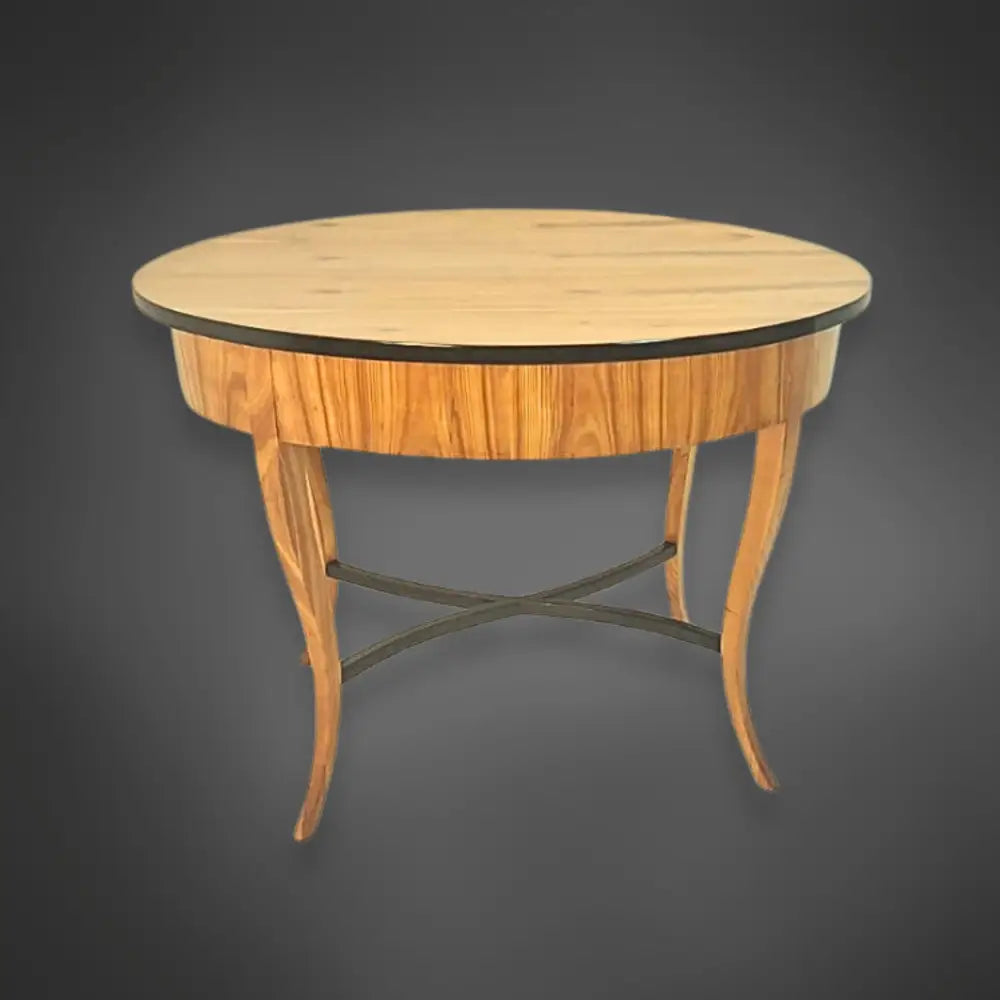 Ovaler Biedermeier-Beistelltisch Kirschbaumfurniert 1825