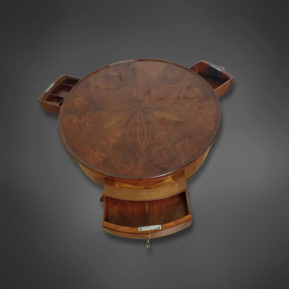 Biedermeier-Beistelltisch mit drehbarem Oberteil Nussbaum